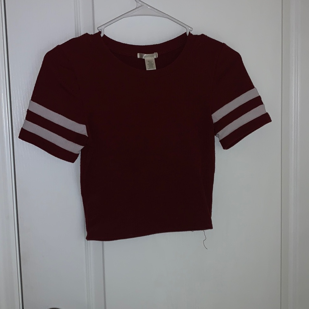 Tight, cropped, maroon top